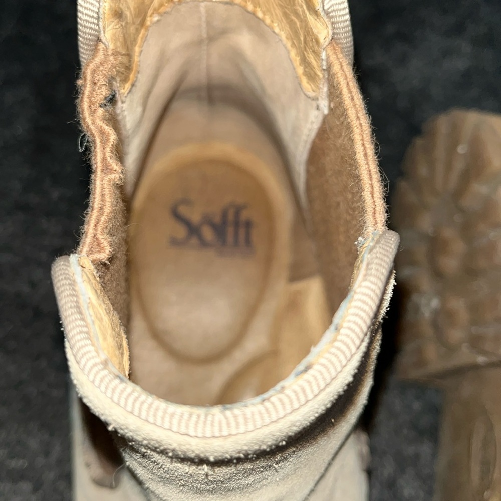 Booties - Picture 5 of 5
